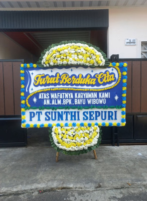 Papan Bunga Duka di Cipeucang