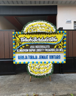 Papan Bunga Duka di Cipeucang